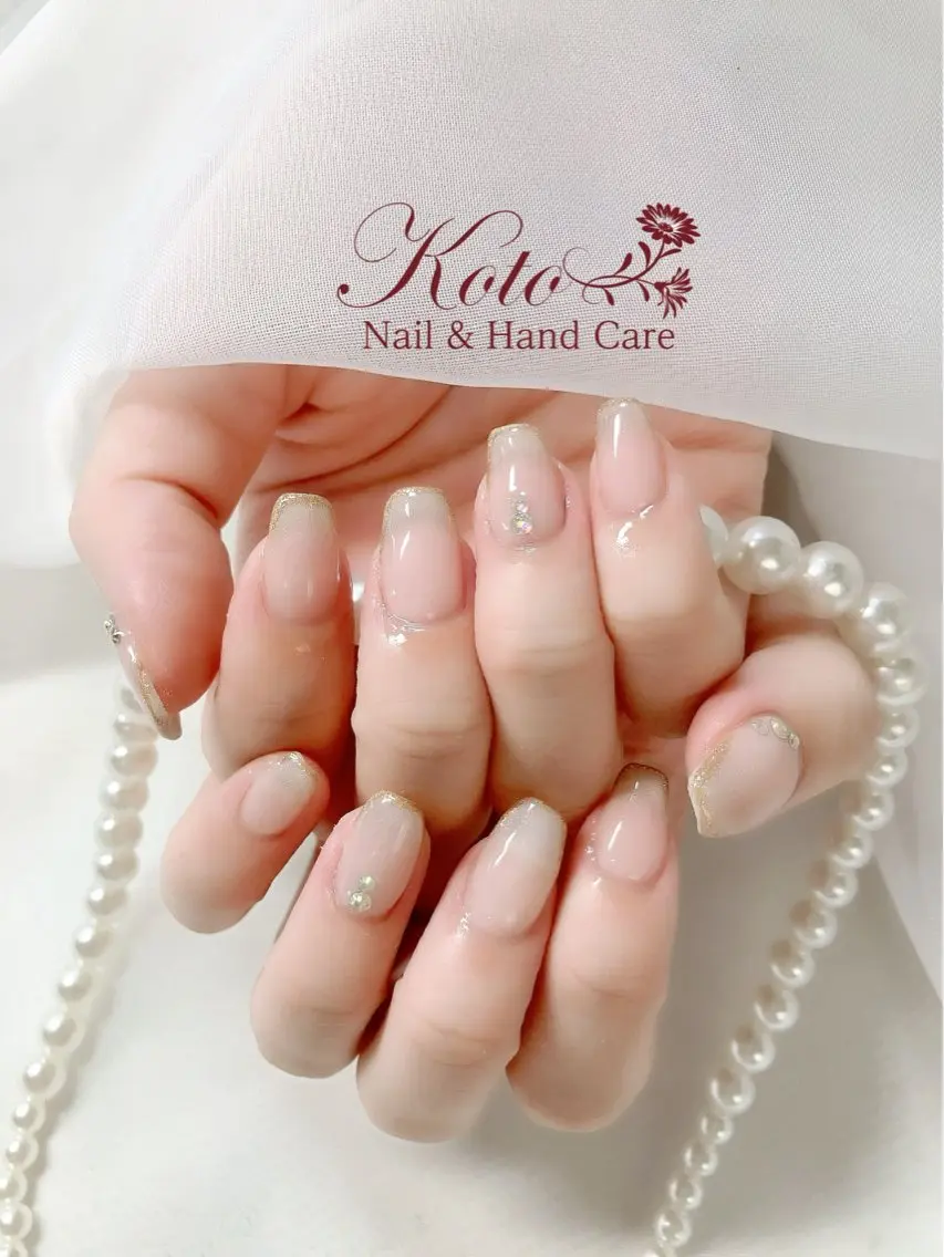 ネイル 長さ出し ジェルネイル 持ち込み ニュアンスネイル 赤色 ハンドネイル Nail Salon KOTOのネイルデザイン