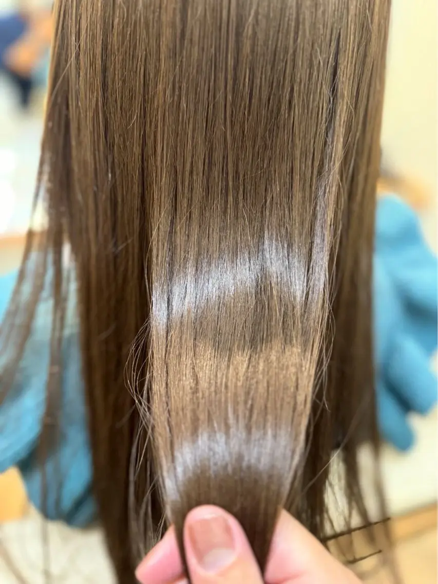 カラー 東 健太郎のヘアスタイル