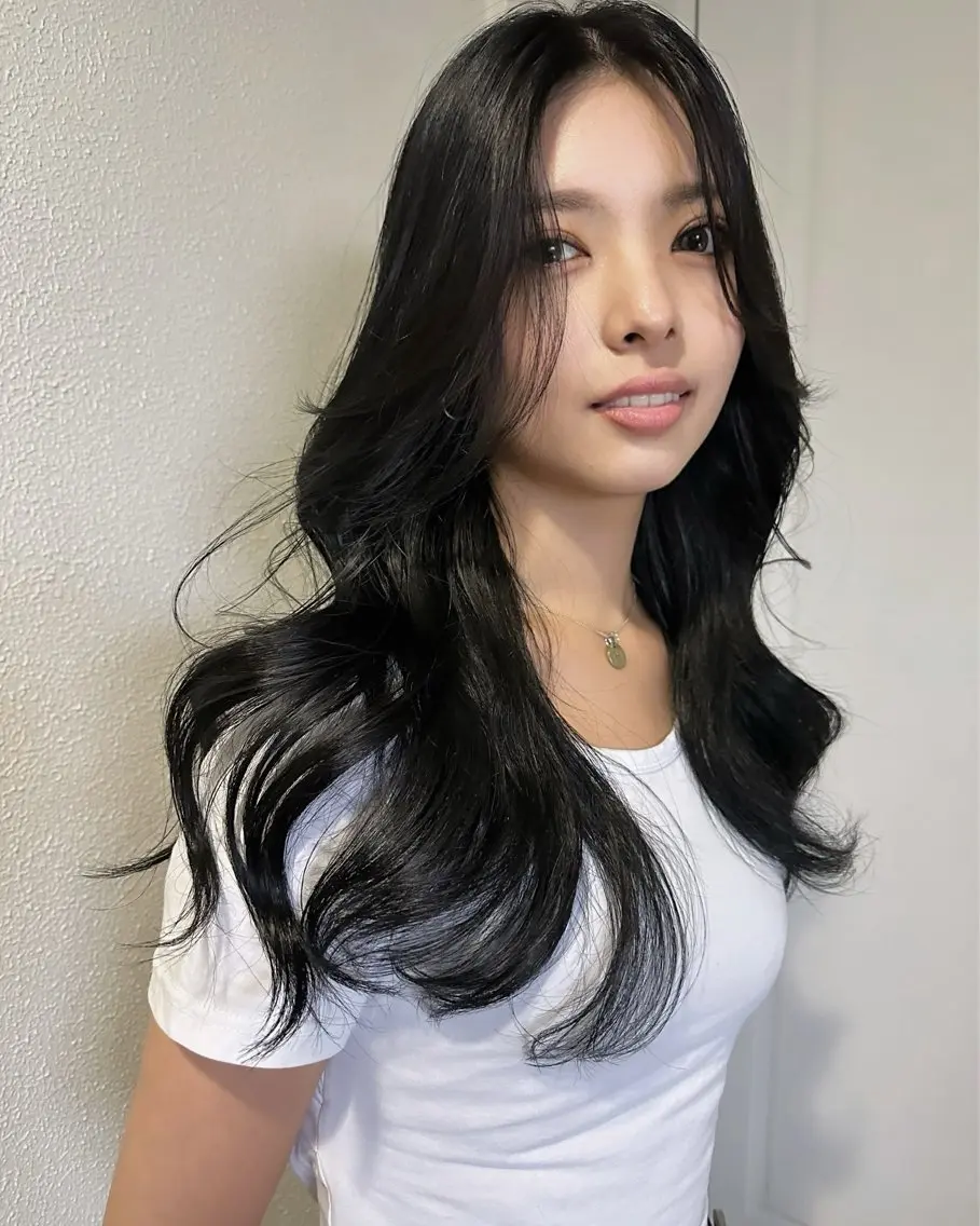 ロング カラー カット ヘアカラー トリートメント 顔まわりレイヤー× 韓国ヘアオタベシンヤのヘアスタイル