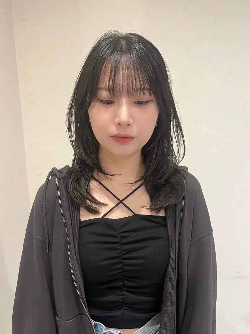 ロング レイヤーカット カット トリートメント 工藤 梨花のヘアスタイル