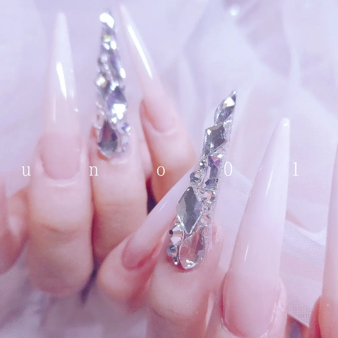 ネイル ロングネイル スーパーロングネイル ハンドネイル 梅田🦄中崎町🩵 u n o 0 1のネイルデザイン