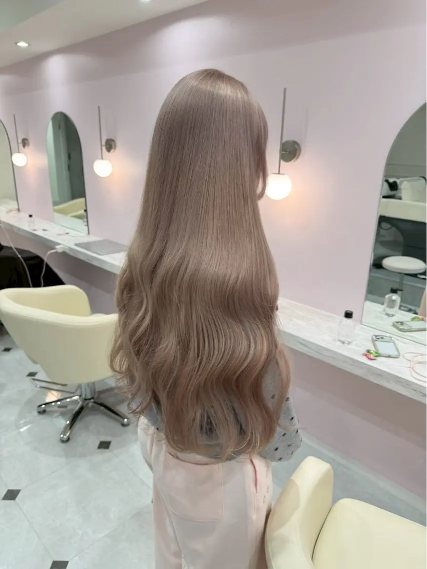 ロング カラー ブリーチ 透明感カラー ハイトーンカラー ラベンダーカラー ラベンダーピンク ヘアカラー ハイトーンカラー💞 くるみ🎀のヘアスタイル