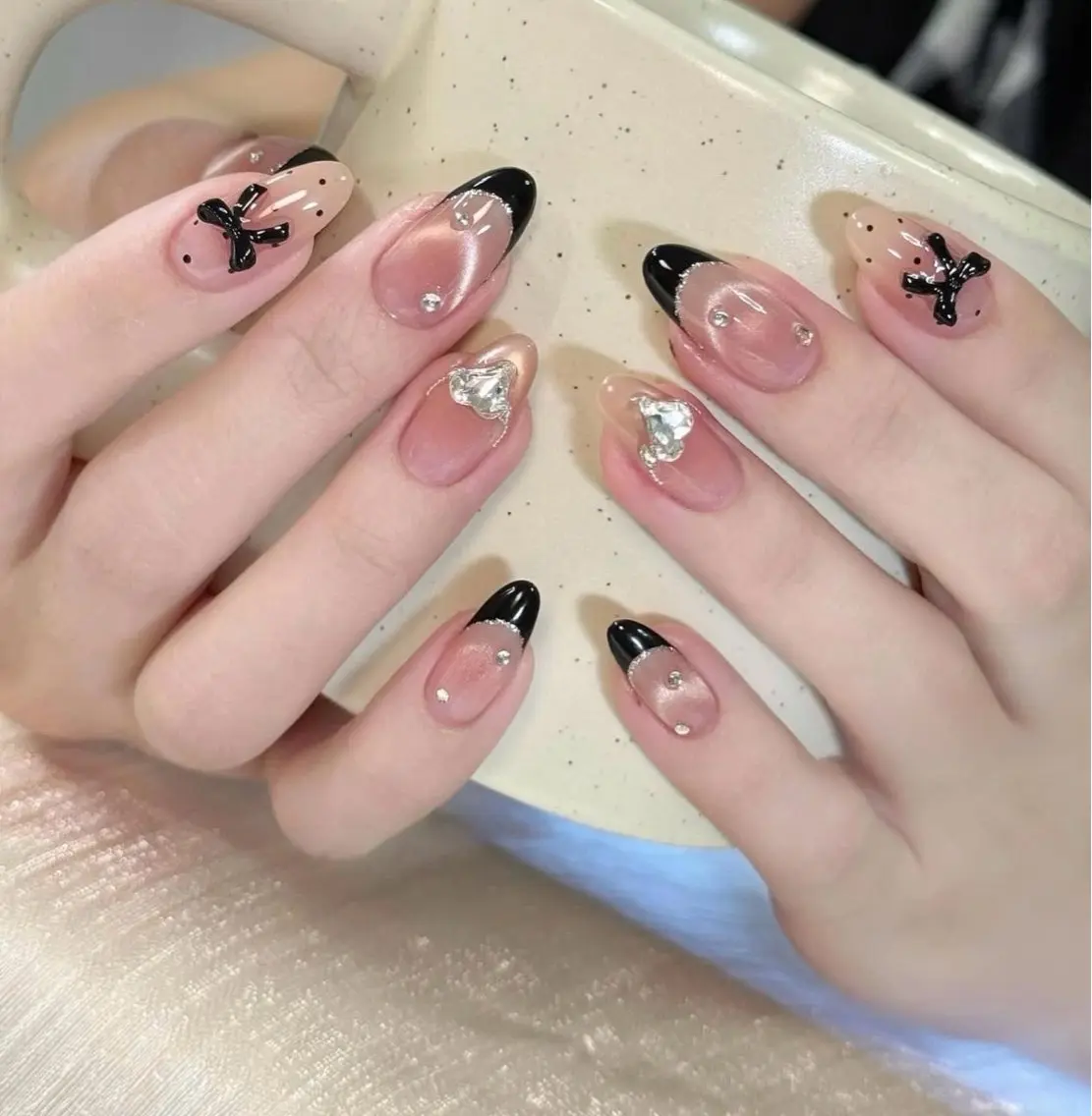 ネイル チークネイル フレンチネイル グラデーション 韓国ネイル マグネットネイル Hana Nailのネイルデザイン
