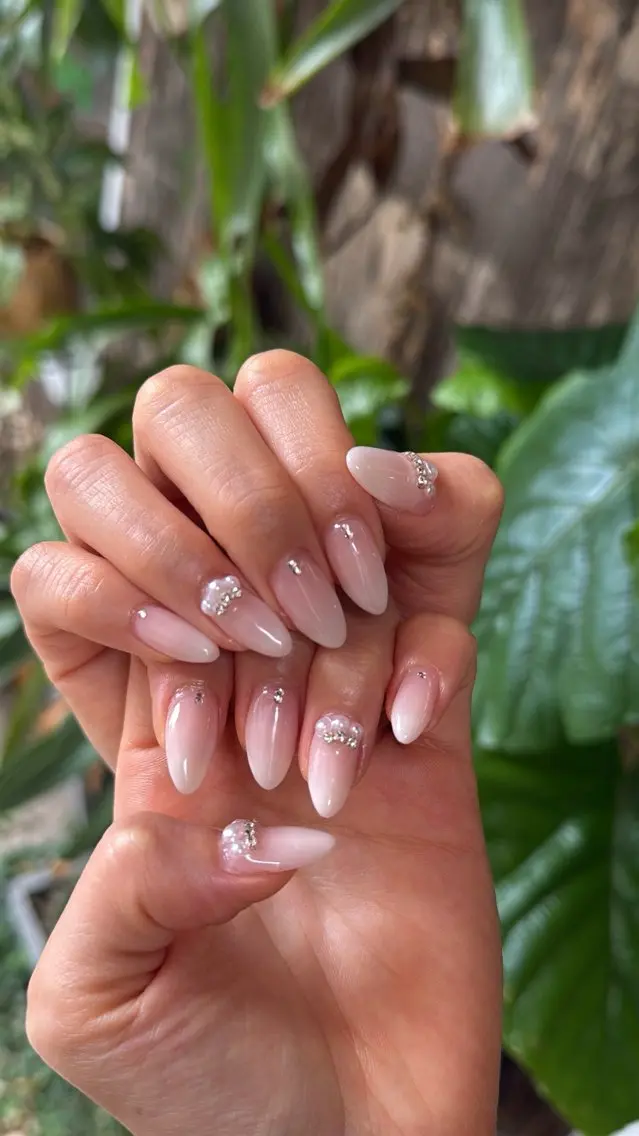 ネイル フラッシュネイル フラッシュマグ フットネイル フレンチネイル 韓国ネイル ハンドネイル SAKU nail 作島茜のネイルデザイン
