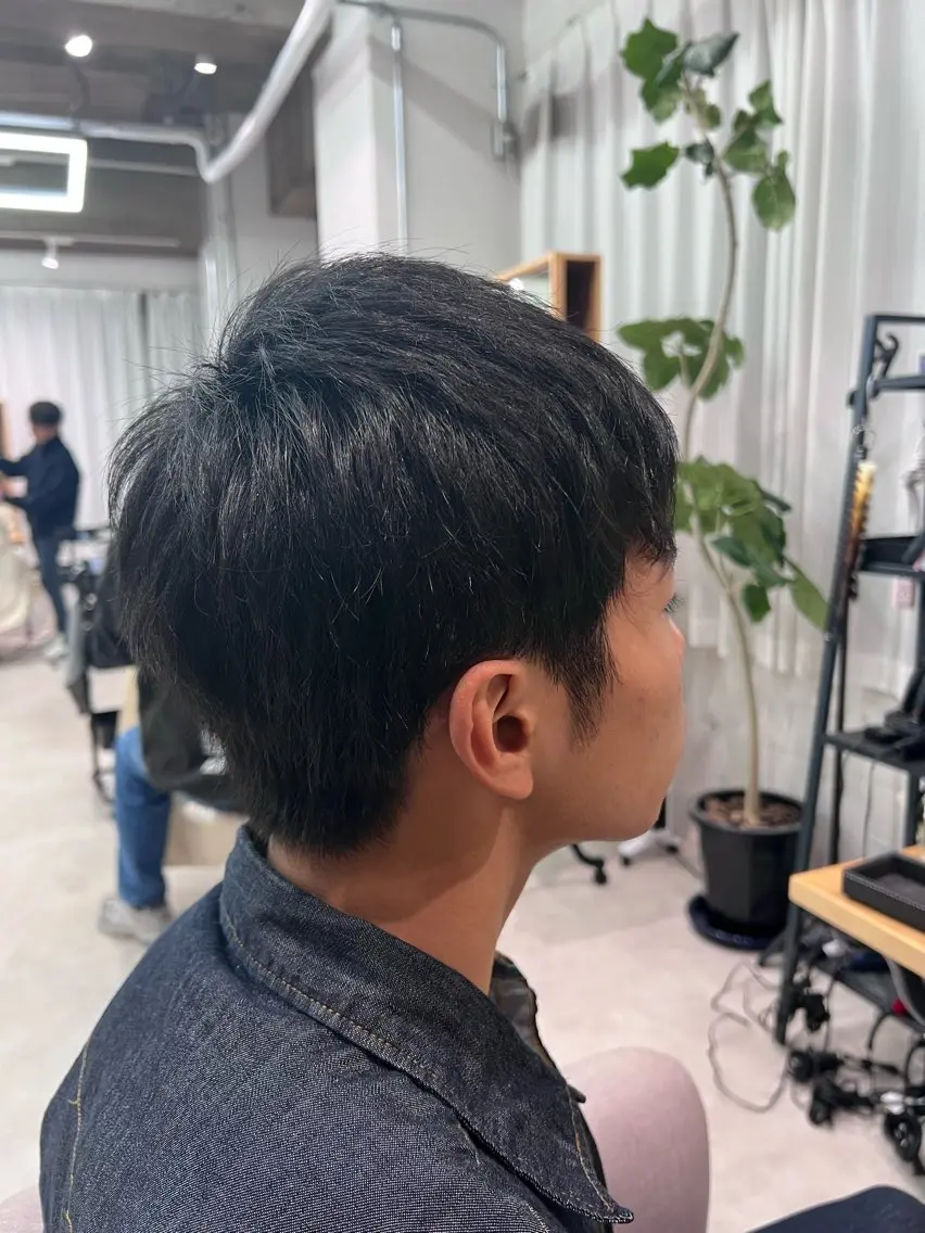 メンズ 刈り上げ 岡島 実里のヘアスタイル