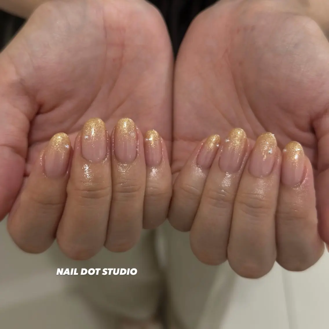 ネイル ハンドネイル NAILDOTSTU DIO SEINAのネイルデザイン