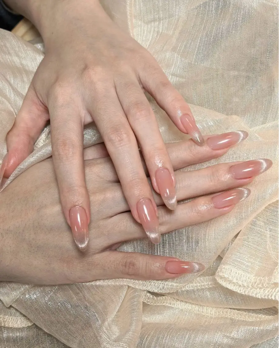 ネイル ハンドネイル Dione Nail ハチワレのネイルデザイン
