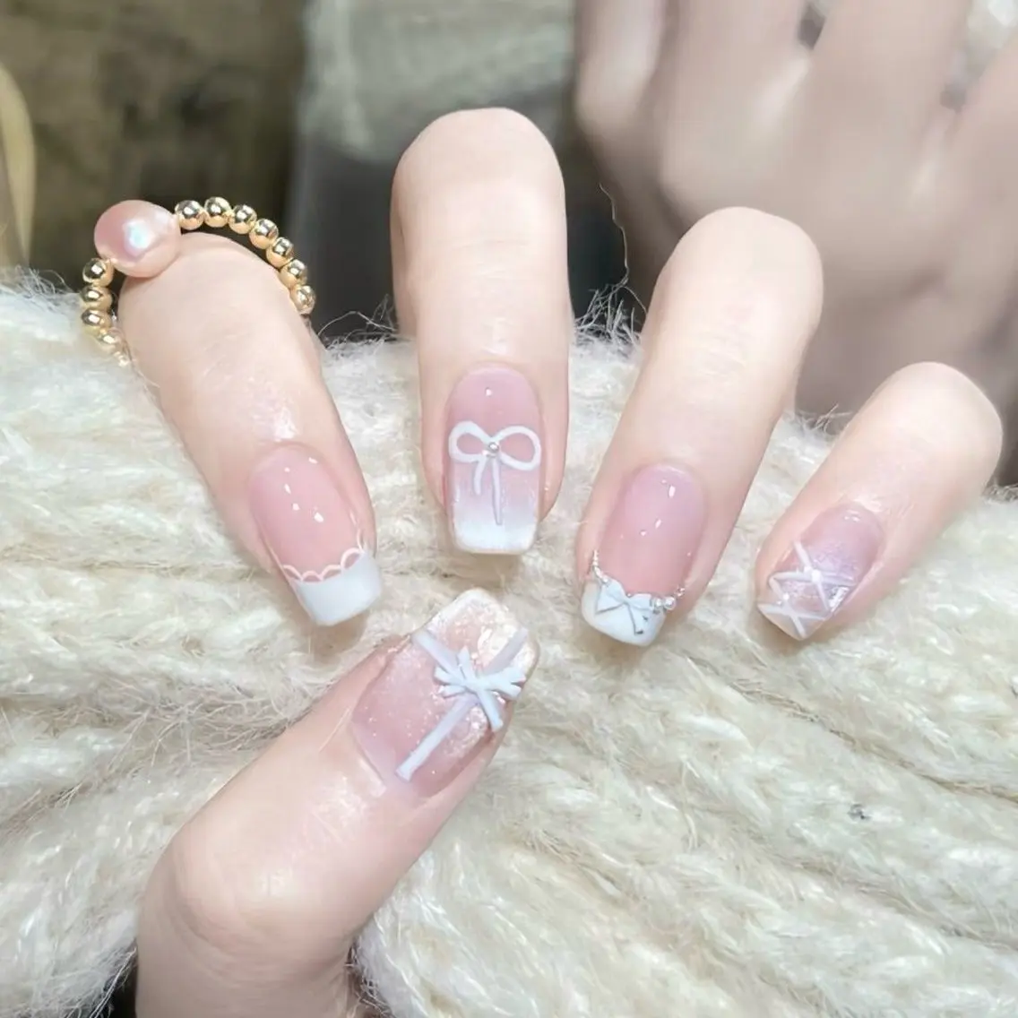 ネイル フレンチネイル ジェルネイル キラキラネイル 韓国ネイル ロングネイル ハンドネイル Blingg NailStudioのネイルデザイン