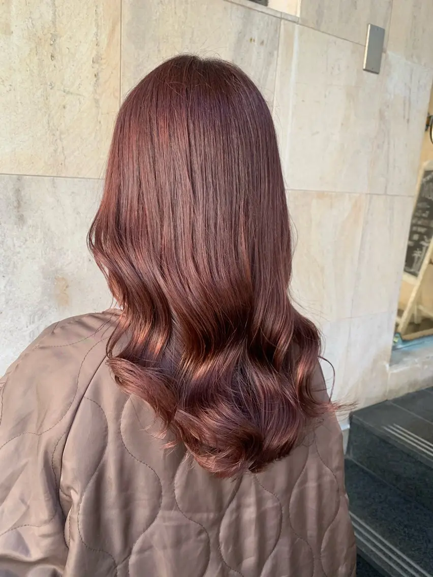 ロング カラー 切りっぱなしボブ ブリーチ ダブルカラー ハイライトカラー ブリーチなしカラー ヘアカラー トリートメント ヘッドスパ ✨艶髪✨透明感✨ 山内大樹のヘアスタイル
