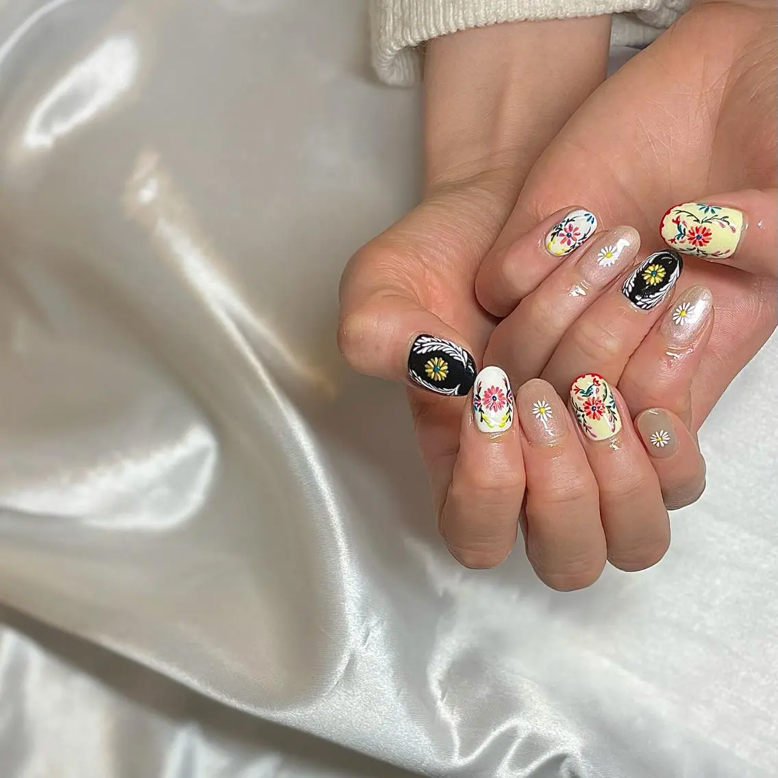 ミディアム カラー パーマ ヘアアレンジ メンズ キッズ ネイル マツエク・マツパ el. by Aoのネイルデザイン