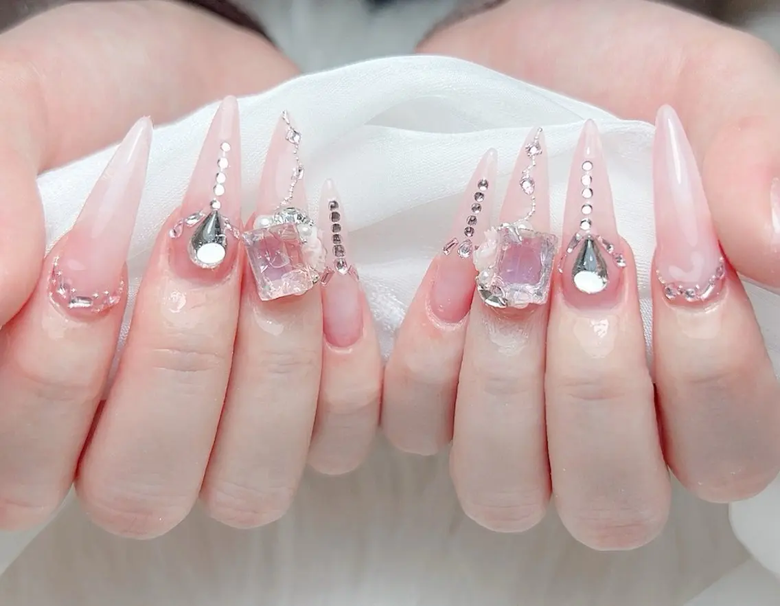 ネイル ハンドネイル M🌷nail 長さだし専門店のネイルデザイン