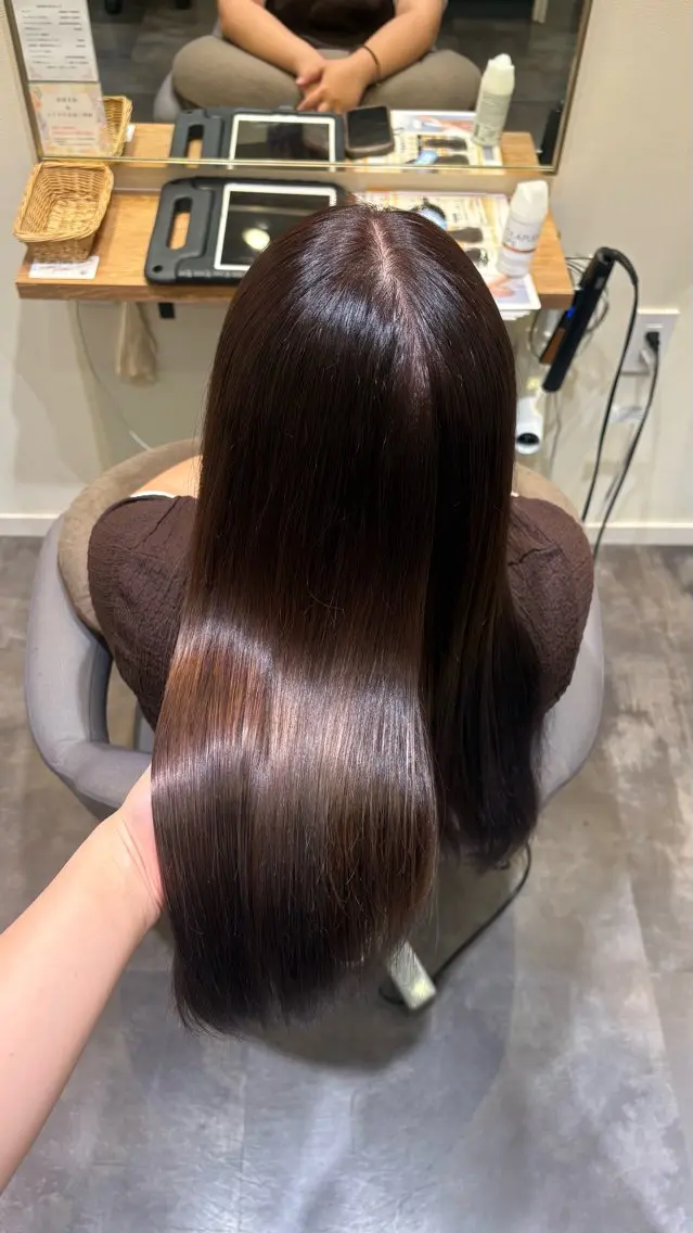 ロング カラー 伊佐🌷hulau CharmMarchのヘアスタイル