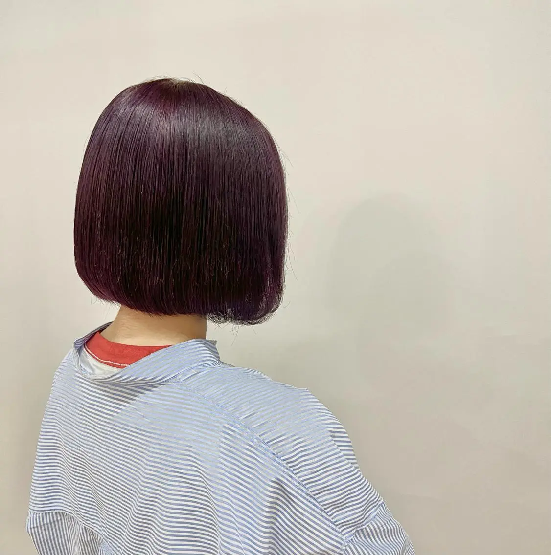 ショート カラー ブリーチ ブラウンカラー ピンクカラー ピンクブラウン ボブ 櫟本 来夢のヘアスタイル