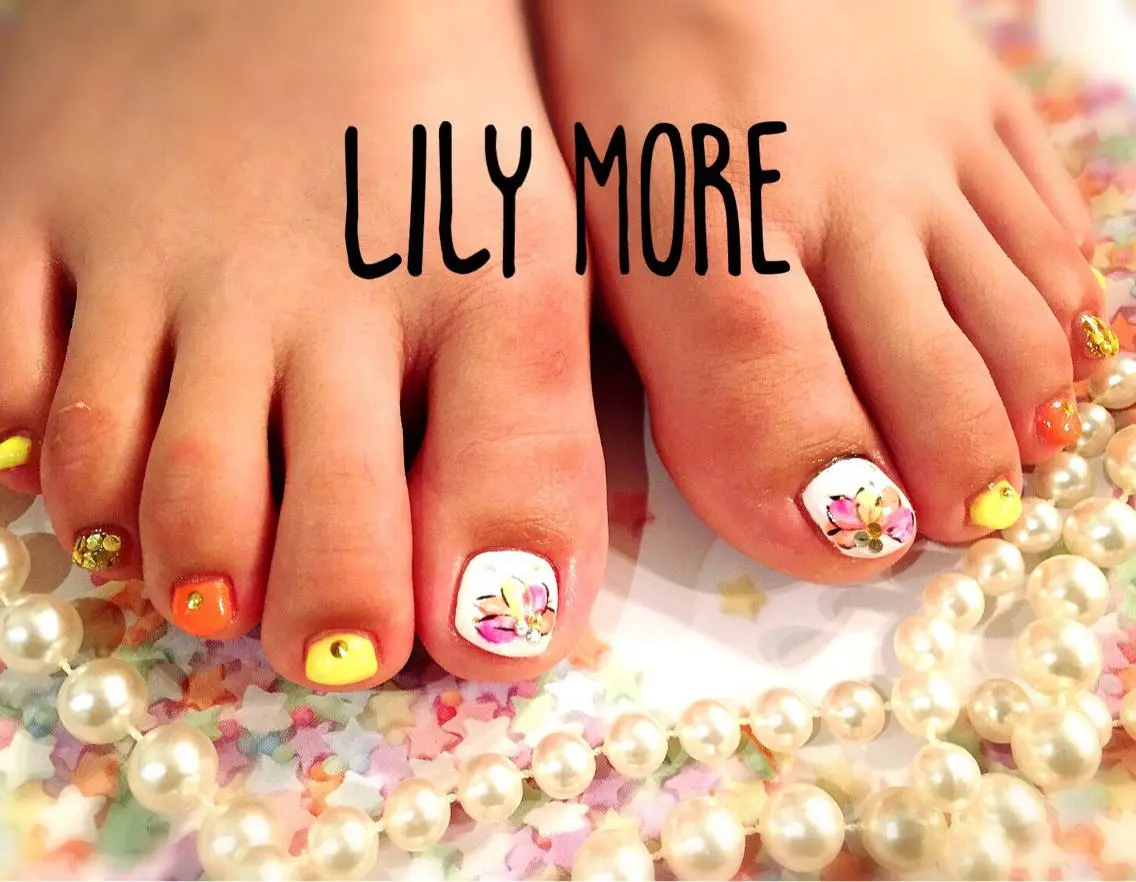 ネイル フラワーネイル Lily closetのネイルデザイン