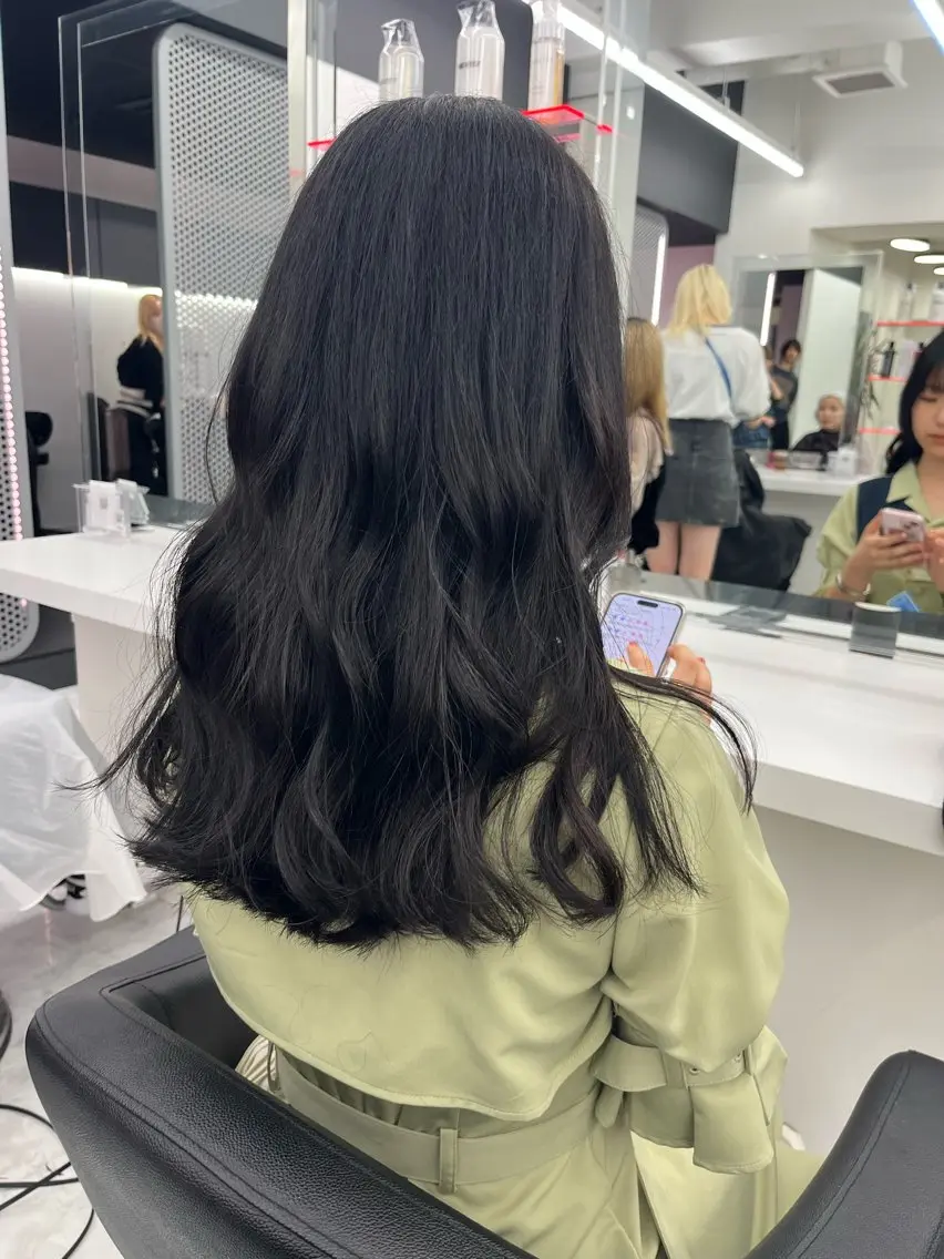 ロング カラー 黒髪 ヘアカラー トリートメント 💖トレンド春夏 カラー💖FUTAのヘアスタイル