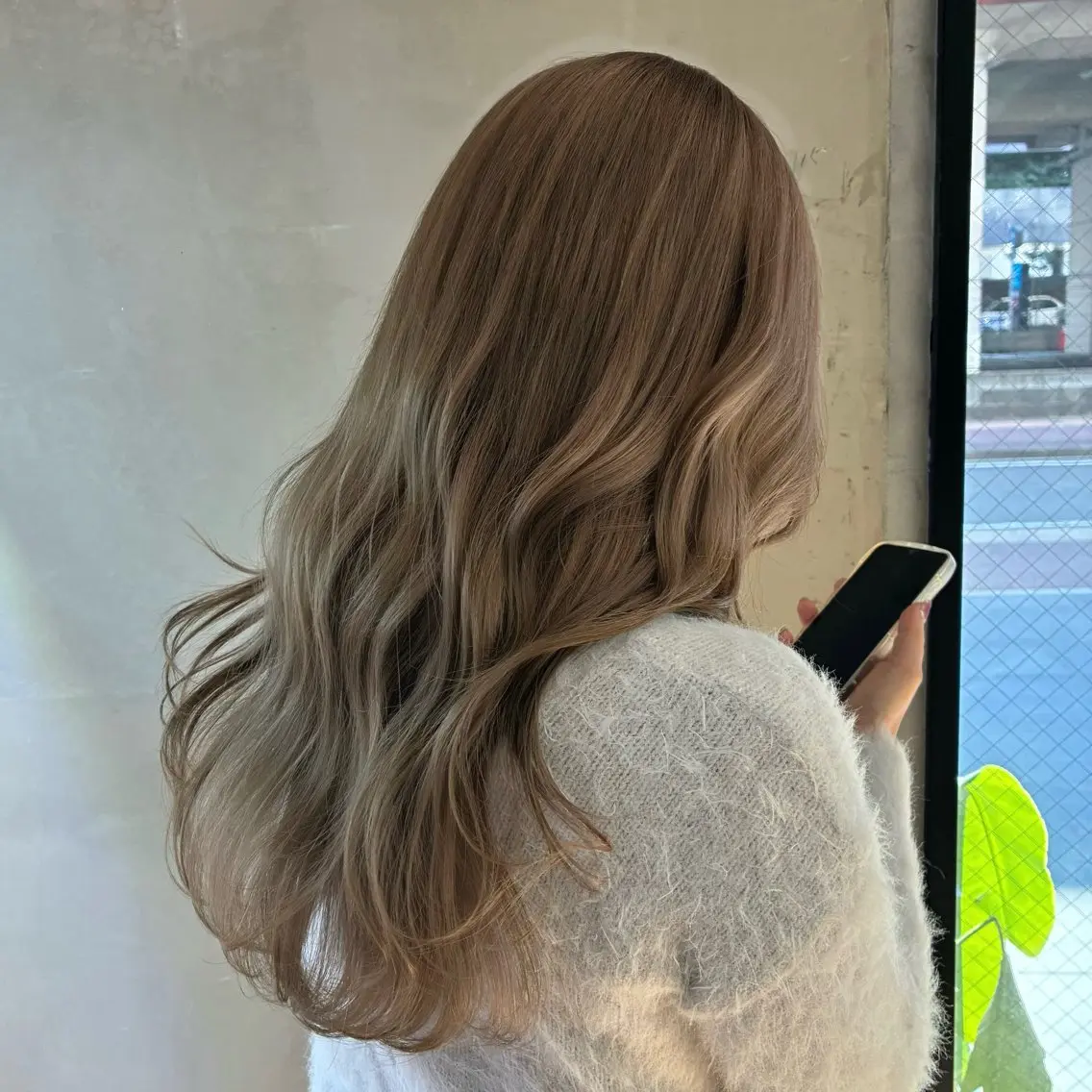 ロング ヘアカラー nanami🏷🤎 ベージュのヘアスタイル