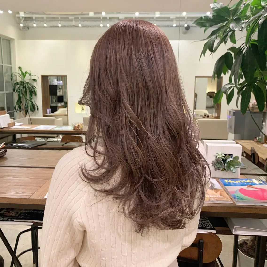 ロング カラー 透明感カラー 【完全個室】髪質改善 暖色カラー/山崎唯奈のヘアスタイル