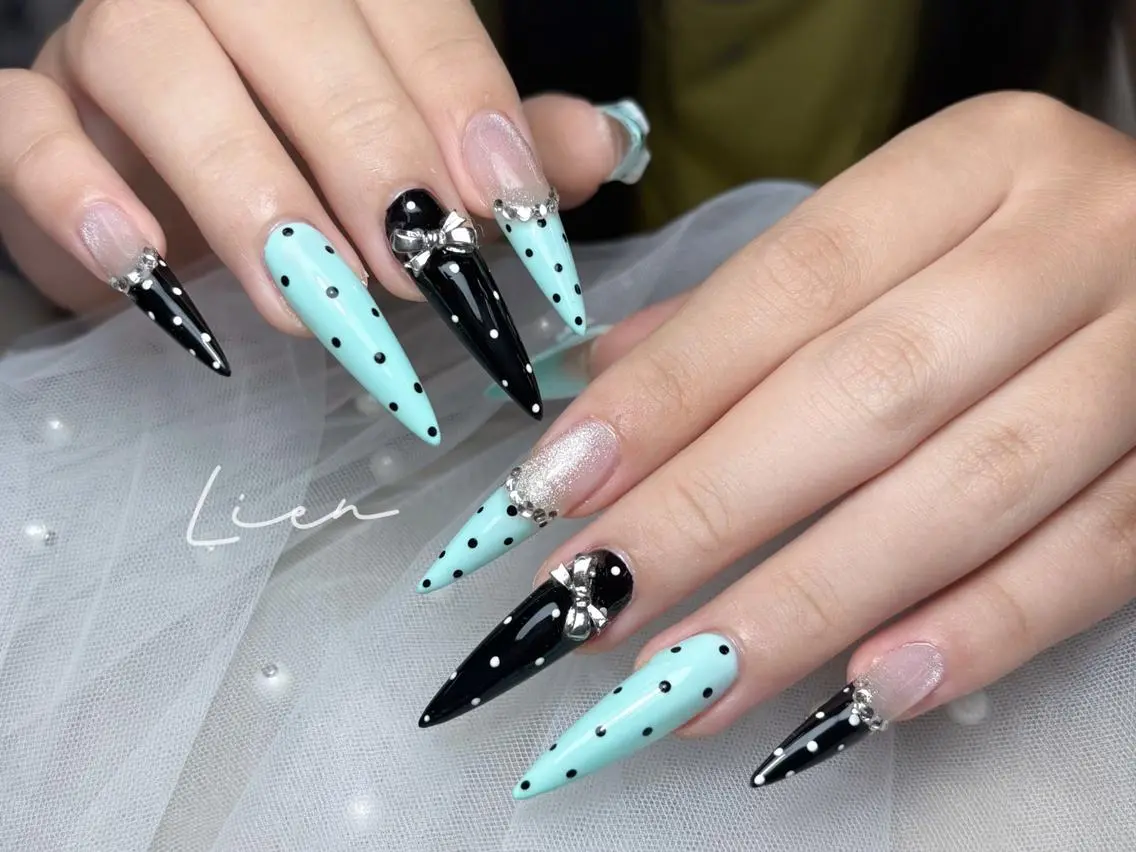 ネイル 👛Lien nails🎀のネイルデザイン