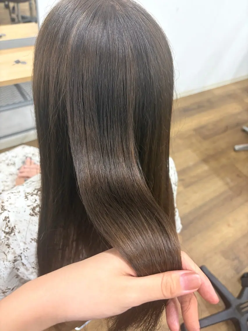 ロング カラー ブリーチ momoka YUC CA縮毛モデル募集中のヘアスタイル