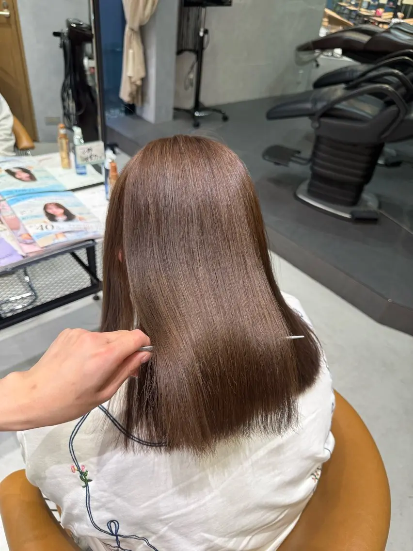 セミロング カット ヘアカラー Rinka🌷🩶 グレージュカラー🫧のヘアスタイル