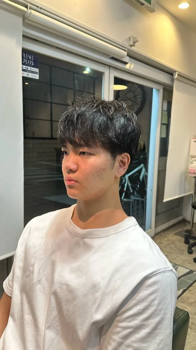 ショート メンズ マッシュ メンズパーマ ツーブロック 刈り上げ くせ毛 メンズ専門 Ryukiのヘアスタイル