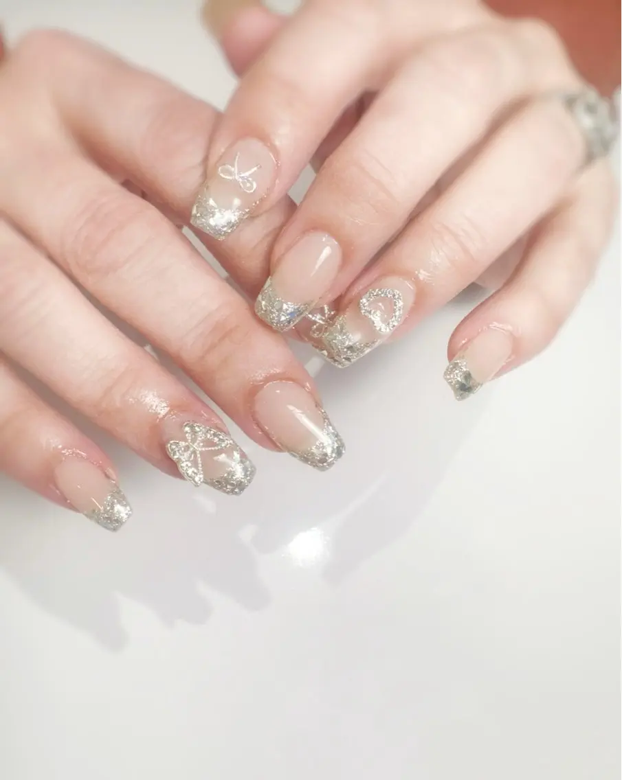 セミロング ハンドネイル Re nailのネイルデザイン