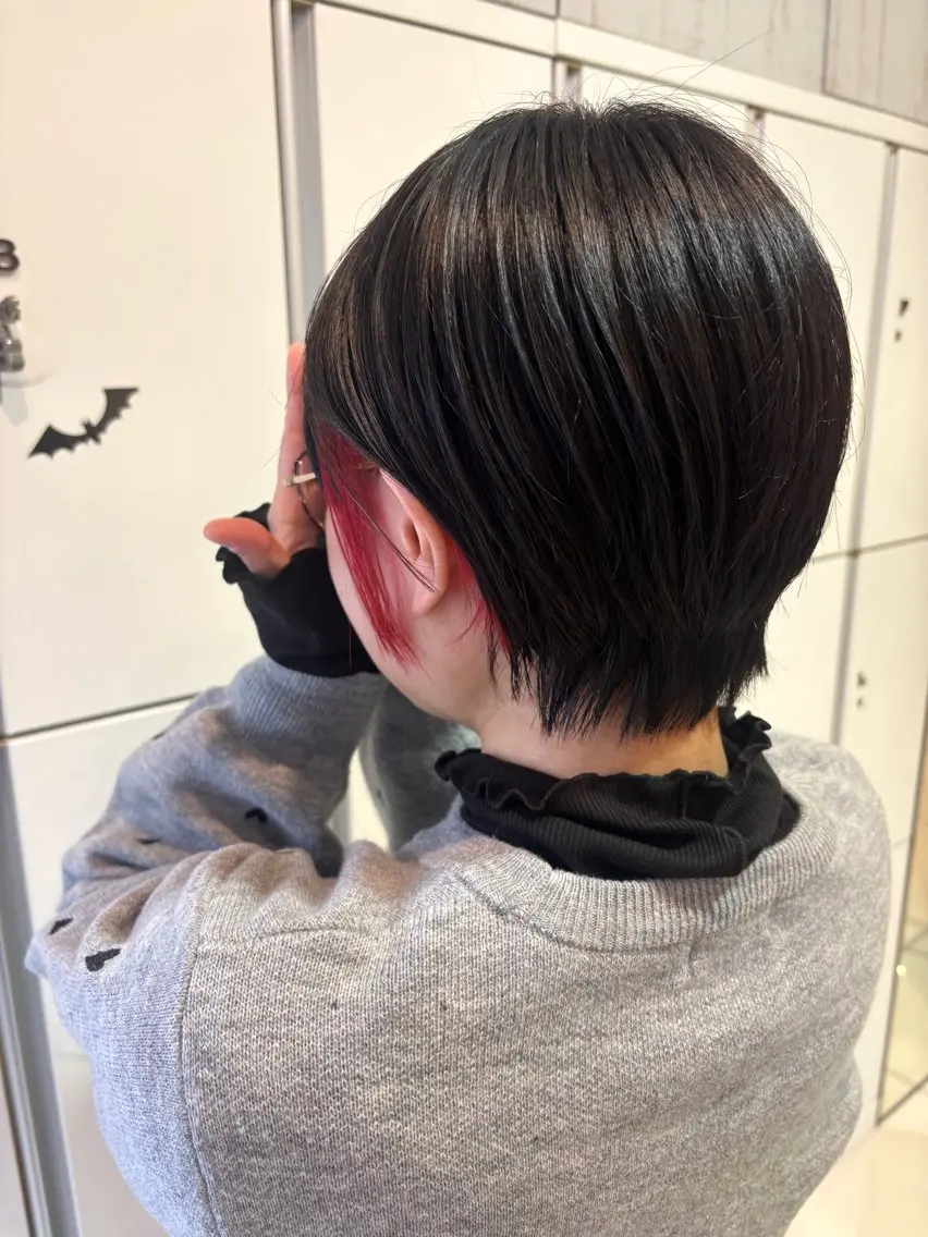 ショート カラー ブリーチ イヤリングカラー ヘアカラー トリートメント 🐥波巻き/メンズ/ ショート🐥いとみなのヘアスタイル