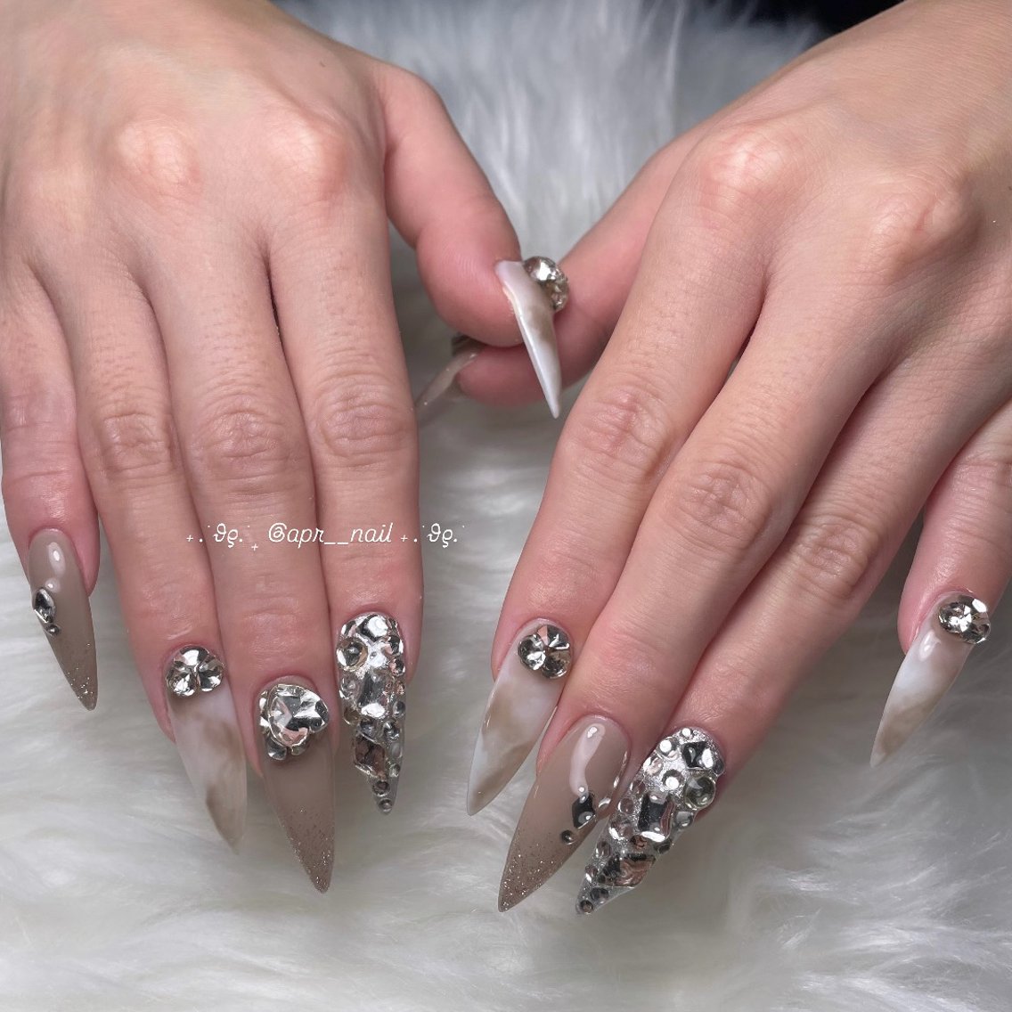 ネイル 大理石ネイル(マーブル) 持ち込み ハンドネイル Nailsalon  apricotのネイルデザイン