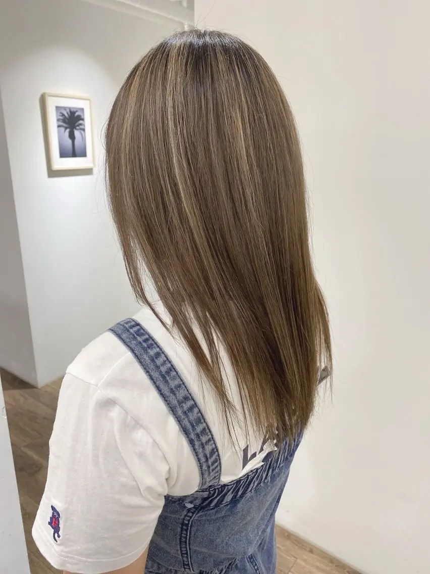セミロング ヘアカラー トリートメント ハイライト⭐️上野 高広のヘアスタイル