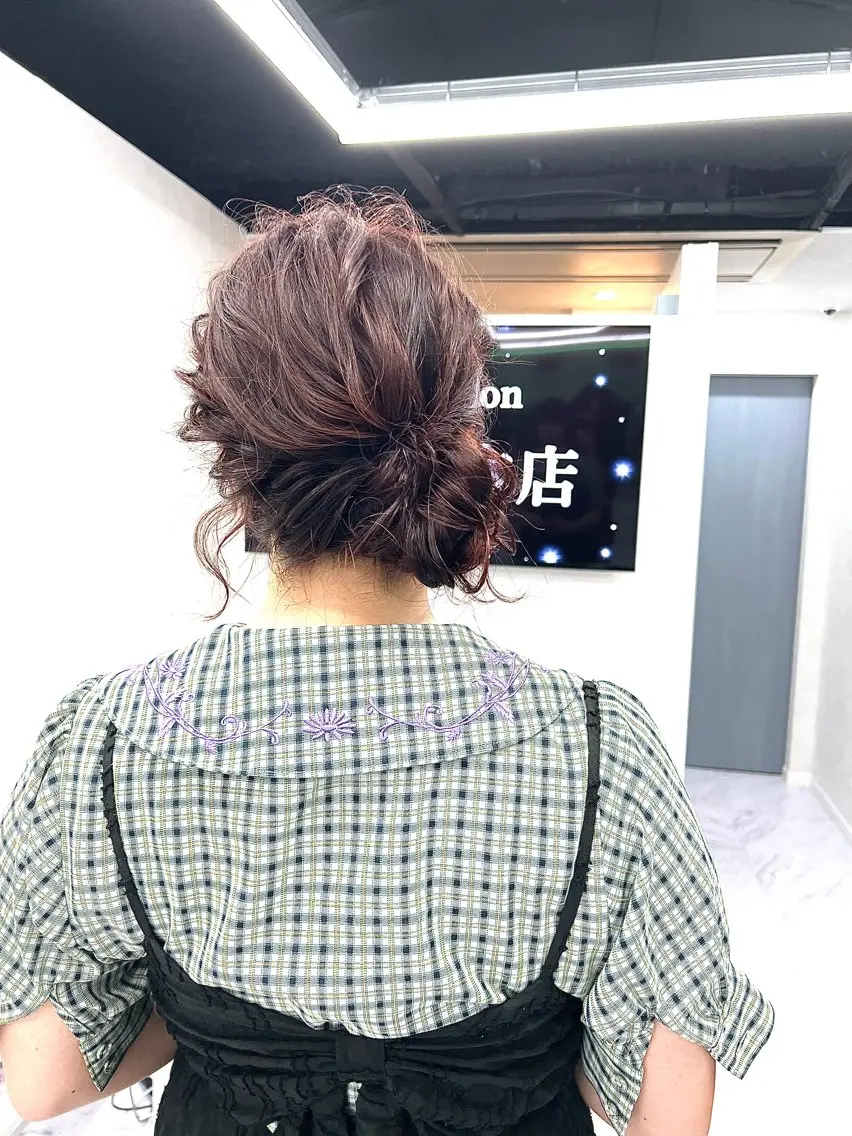 セミロング カラー ヘアアレンジ ヘアセット 🎨カラー満足度 500%💫ヅル💫のヘアスタイル