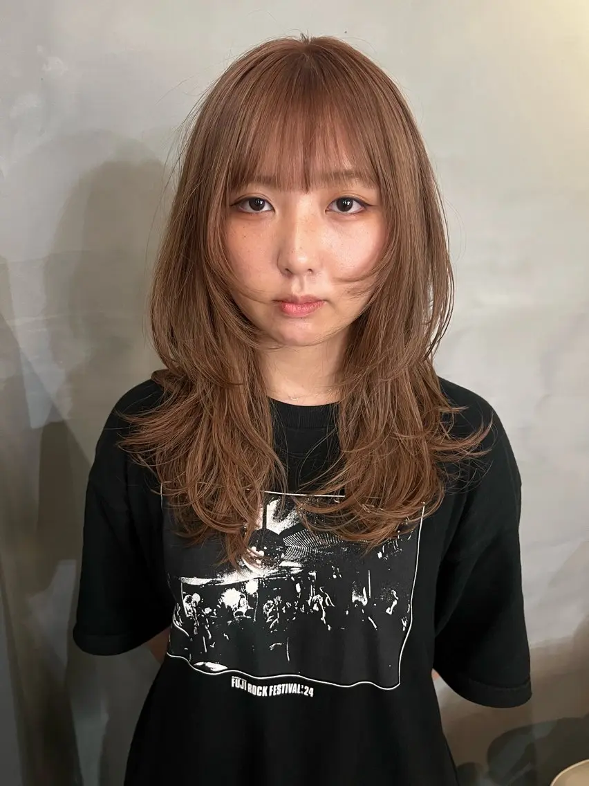 ロング ヘアアレンジ くびれヘア レイヤーカット 小川 実夢のヘアスタイル