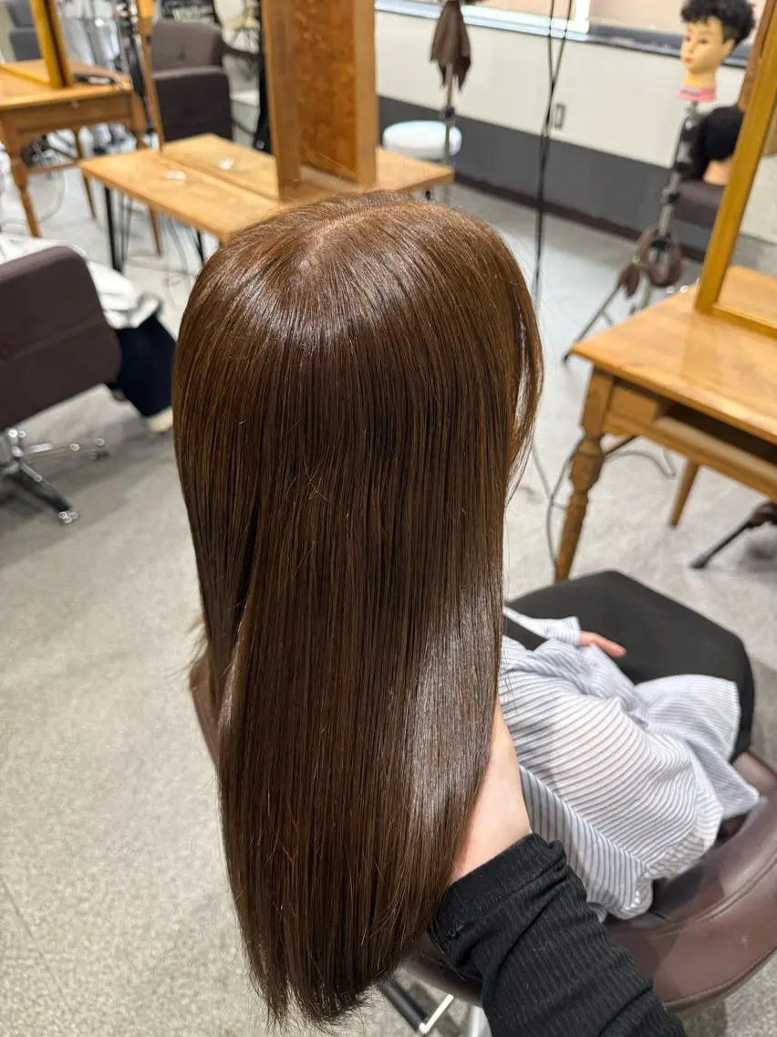 カラー アッシュ アッシュブラウン ブラウンカラー 望月 憂嘉のヘアスタイル