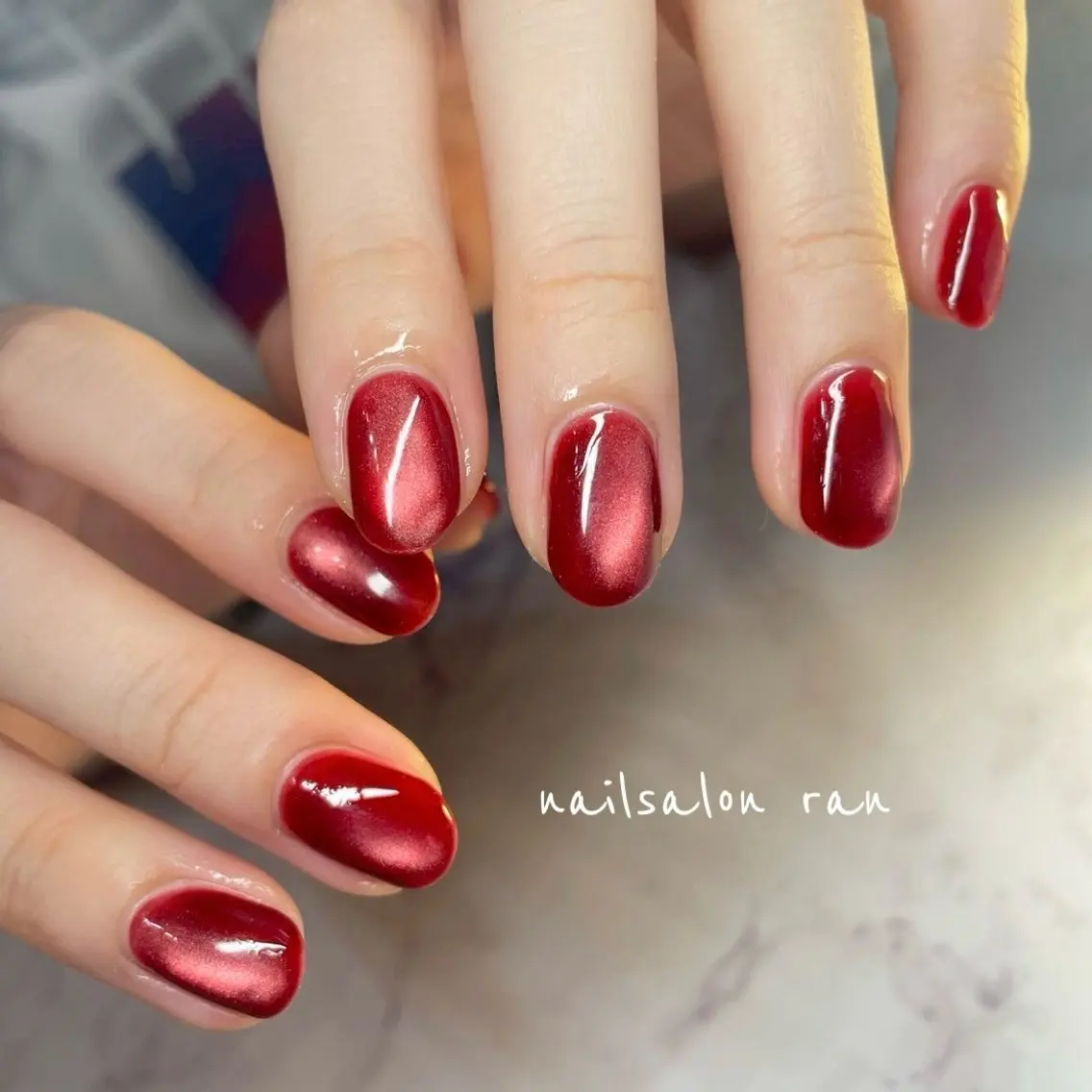 ネイル マグネットネイル マグネットワンカラー ワンカラーネイル 赤色 ハンドネイル nailsalon ranのネイルデザイン
