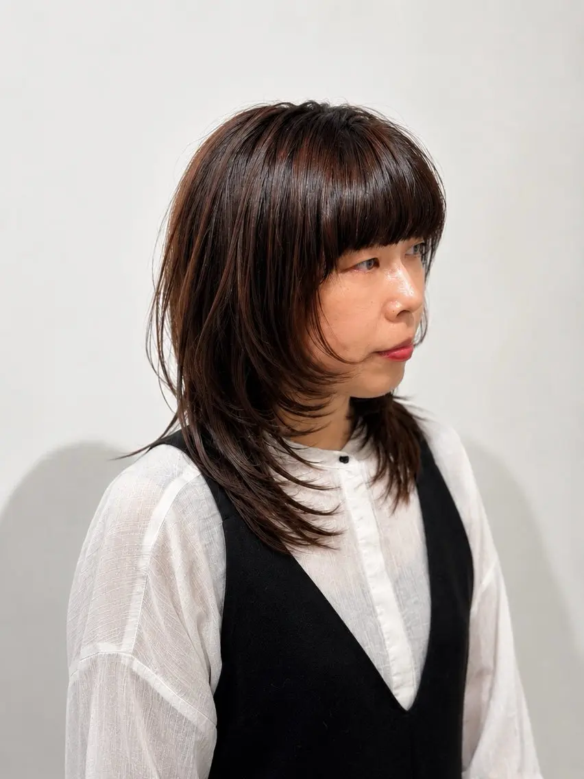 ミディアム ミディアムレイヤー ハッシュカット レイヤーカット カット SHOEI／艶カラー /レイヤーカットのヘアスタイル