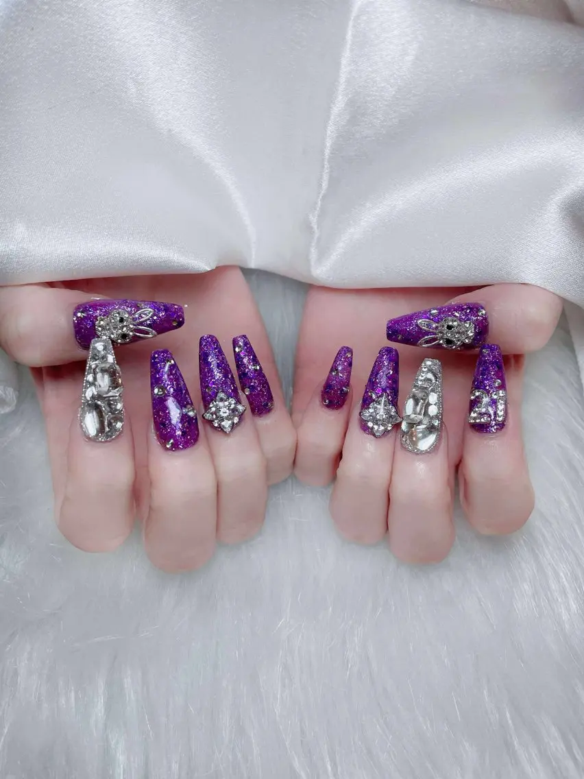 カラー ハンドネイル Queen Nail Salonのネイルデザイン