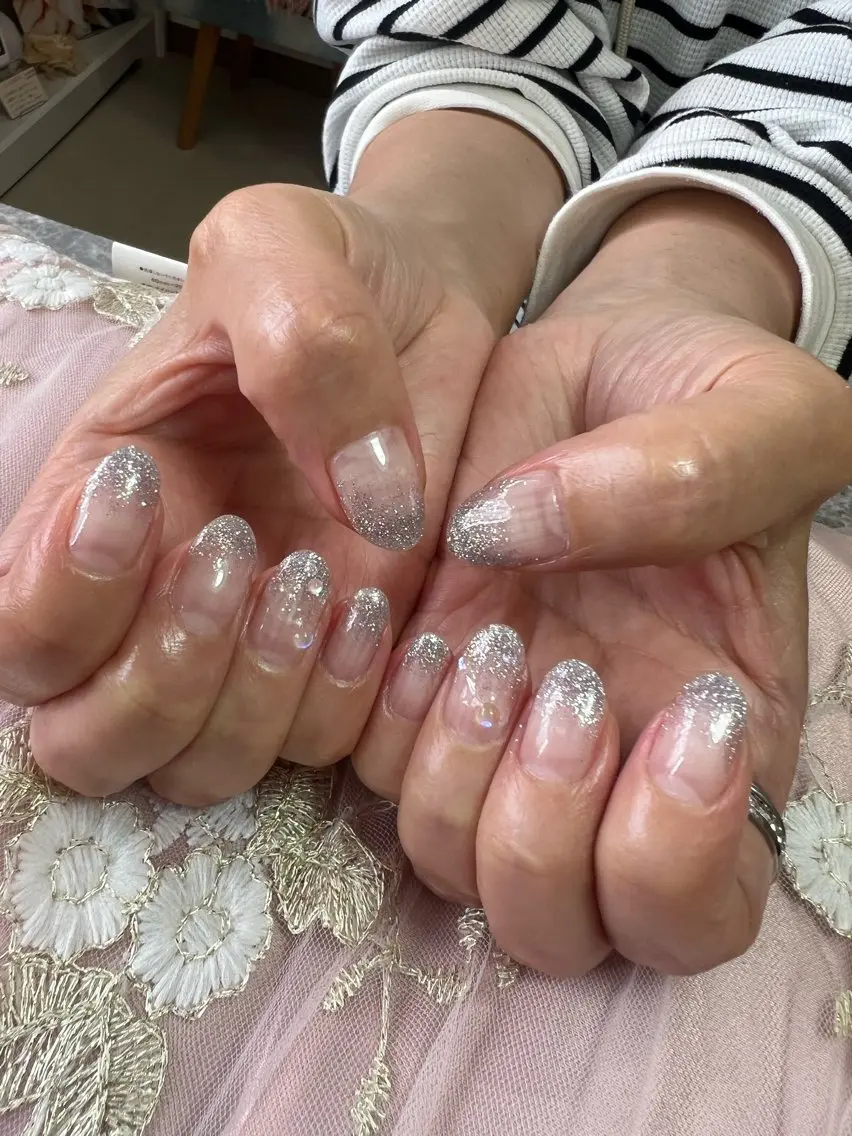 ネイル クリアネイル ラメ(グリッター) ラメグラデーション Luminous ⭐︎のネイルデザイン