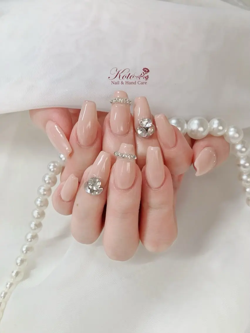 ネイル 長さ出し ジェルネイル 持ち込み ニュアンスネイル 赤色 ハンドネイル Nail Salon KOTOのネイルデザイン