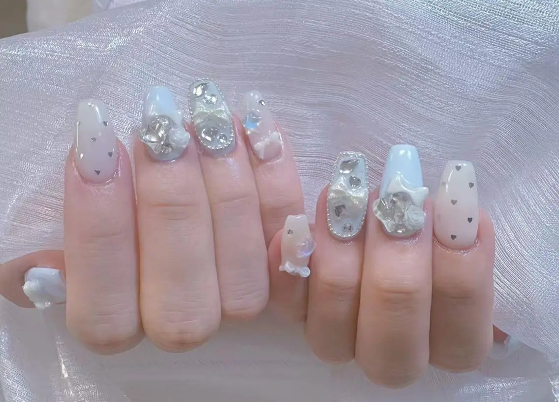 ネイル チークネイル 長さ出し フラッシュネイル フレンチネイル ガラスフレンチ ハンドネイル ハンドケア The Nail& EyeLashのネイルデザイン