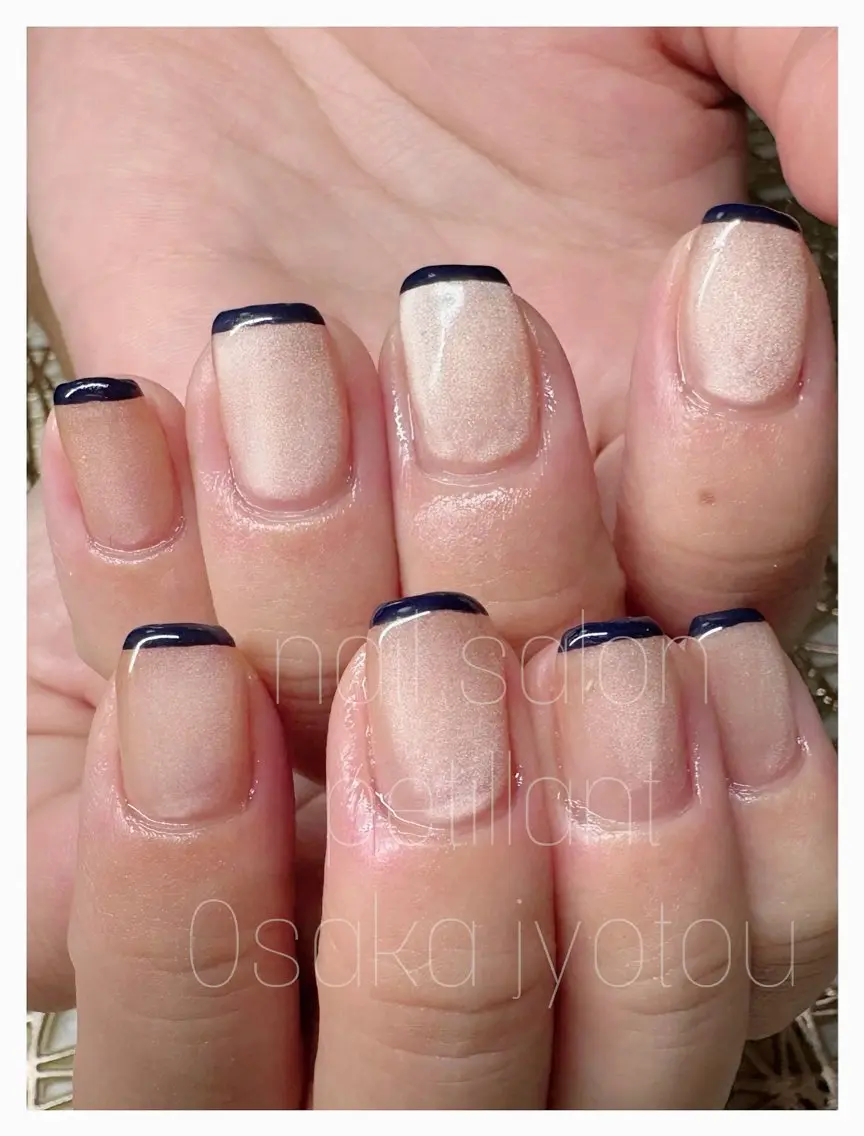 ネイル アートネイル フレンチネイル キラキラネイル マグネットネイル ネイビー nail salon petillantのネイルデザイン
