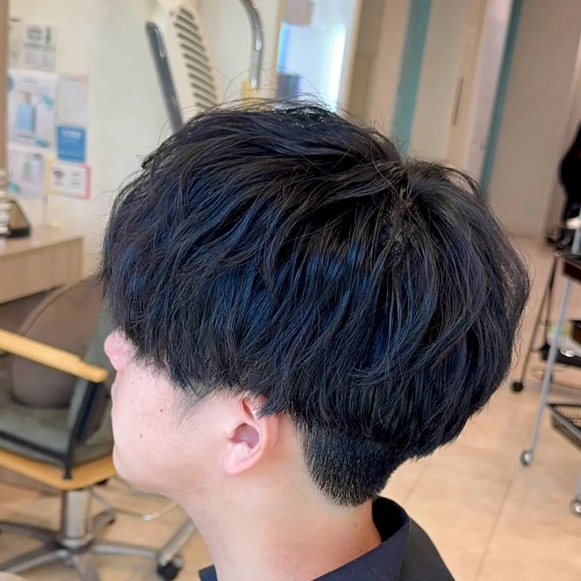 ヘアアレンジ メンズ アニメデザイン美容師 ブリーチカラー/僚汰のヘアスタイル