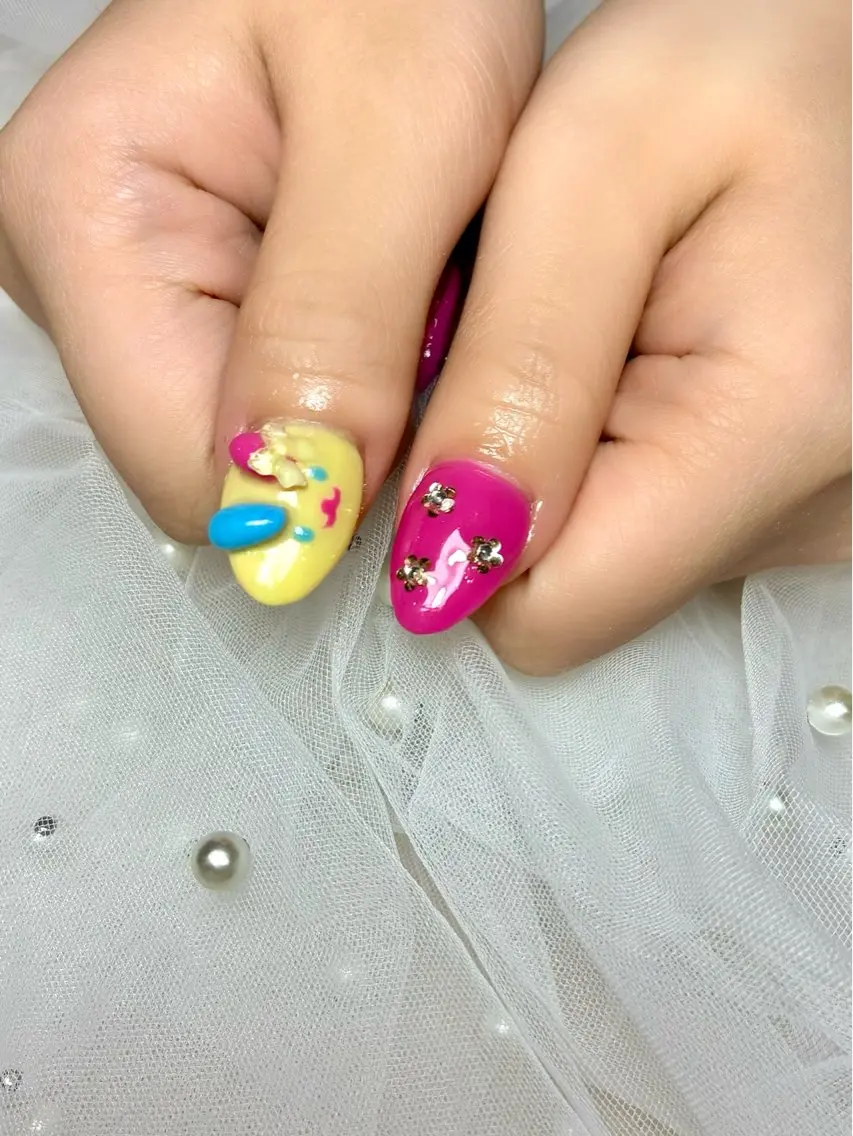 ネイル ハンドネイル フットネイル nailsalon hoinailのネイルデザイン