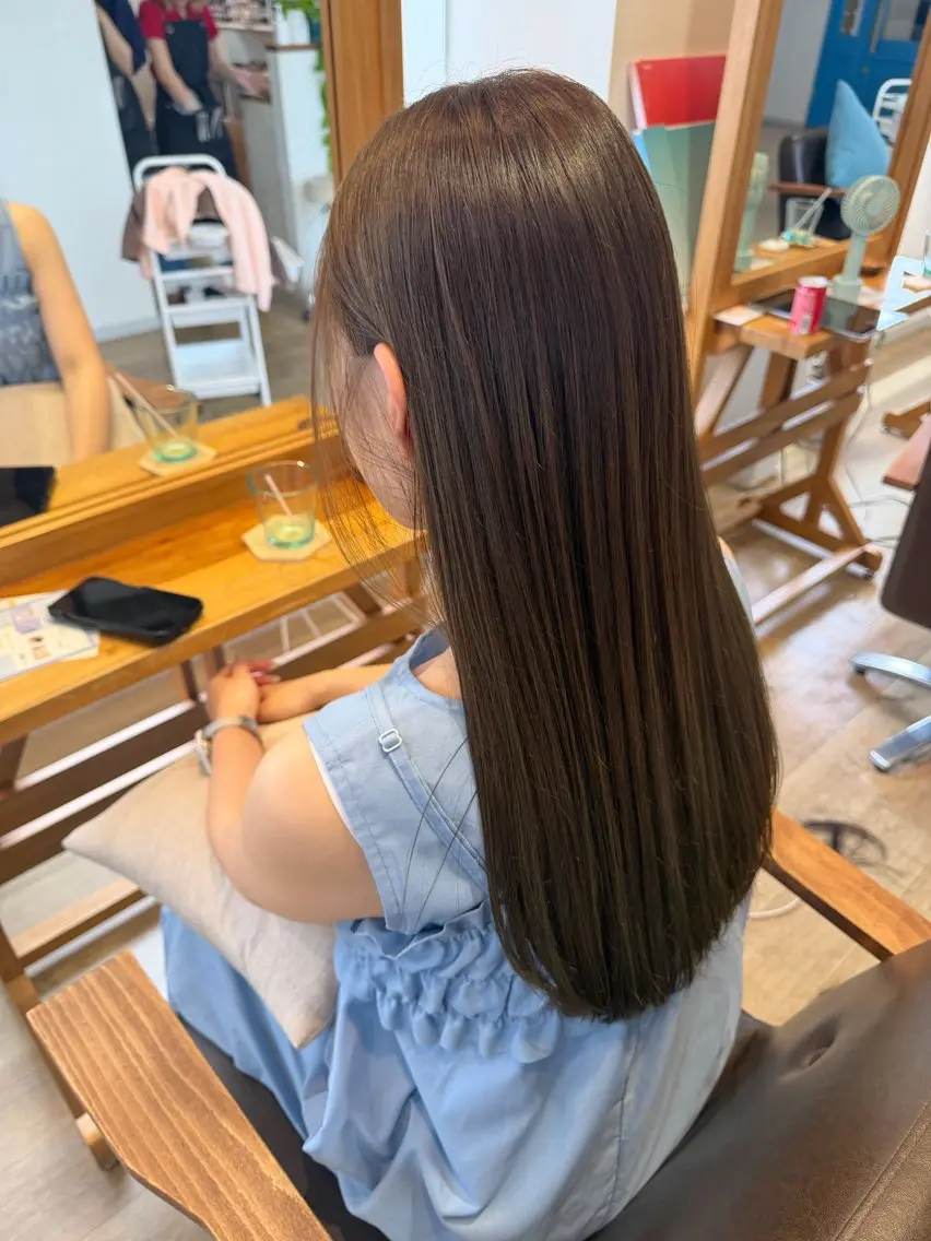 ロング ヘアカラー トリートメント RENA｜透明感 カラー×癒しスパのヘアスタイル