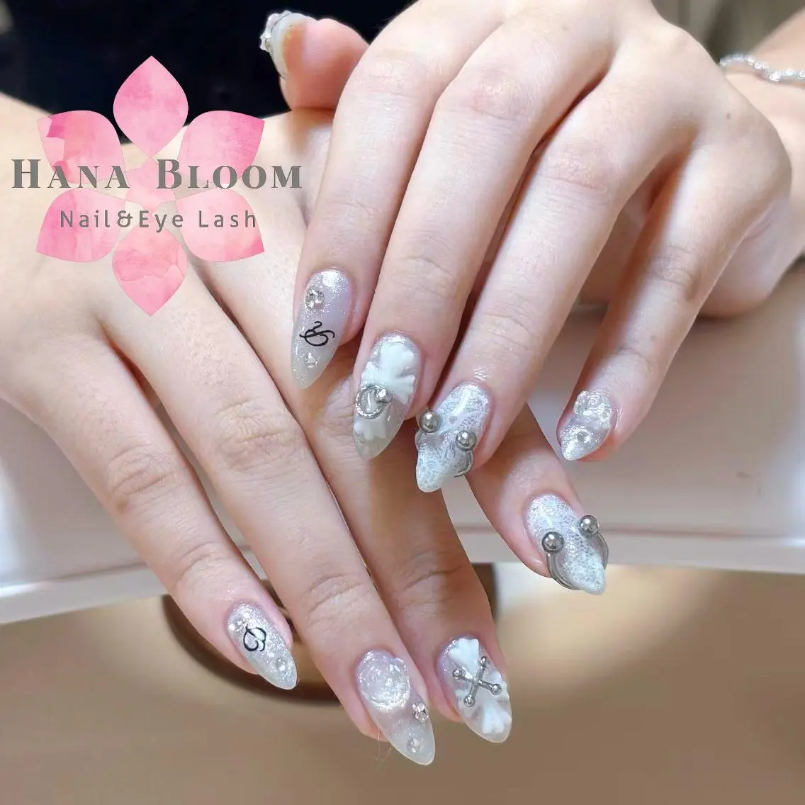 ネイル 長さ出し フットネイル 韓国ネイル マグネットネイル 持ち込み ハンドネイル ハンドケア Hana Bloom 💖初回オフ無料のネイルデザイン