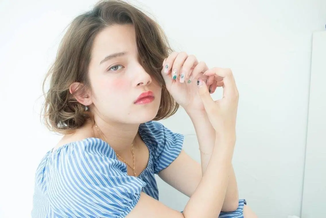 ⭐️人気NO2⭐️似合わせカット ➕マイフォースケアブリーチ(ブリーチ1回➕カラー)➕2ステップ髪質改善トリートメントの写真