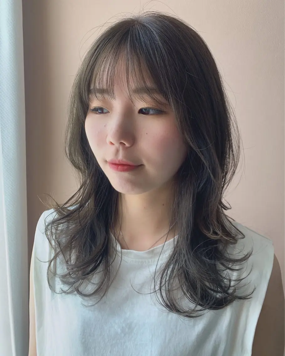 ロング カラー アッシュ 透明感カラー オリーブアッシュ hubhair レイヤー/透明感のヘアスタイル
