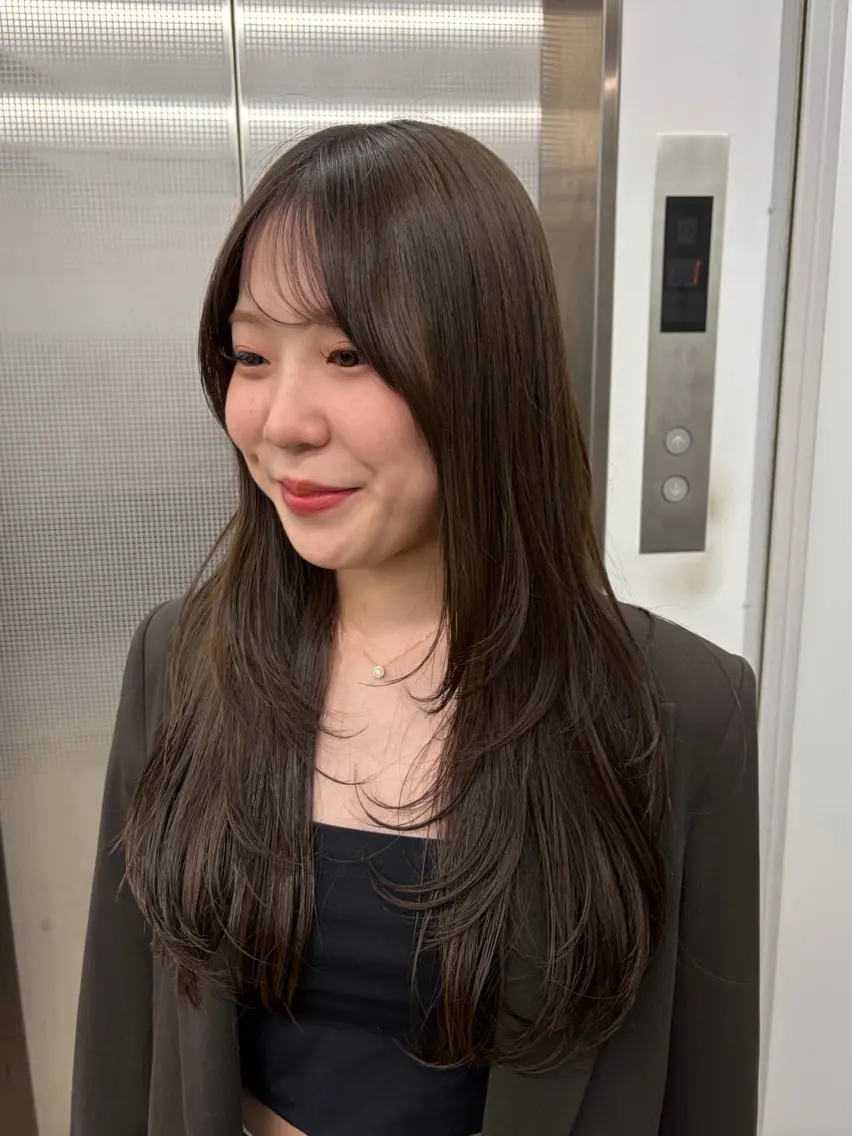 ロングヘア👩🏻メンテナンスカット✂️の写真