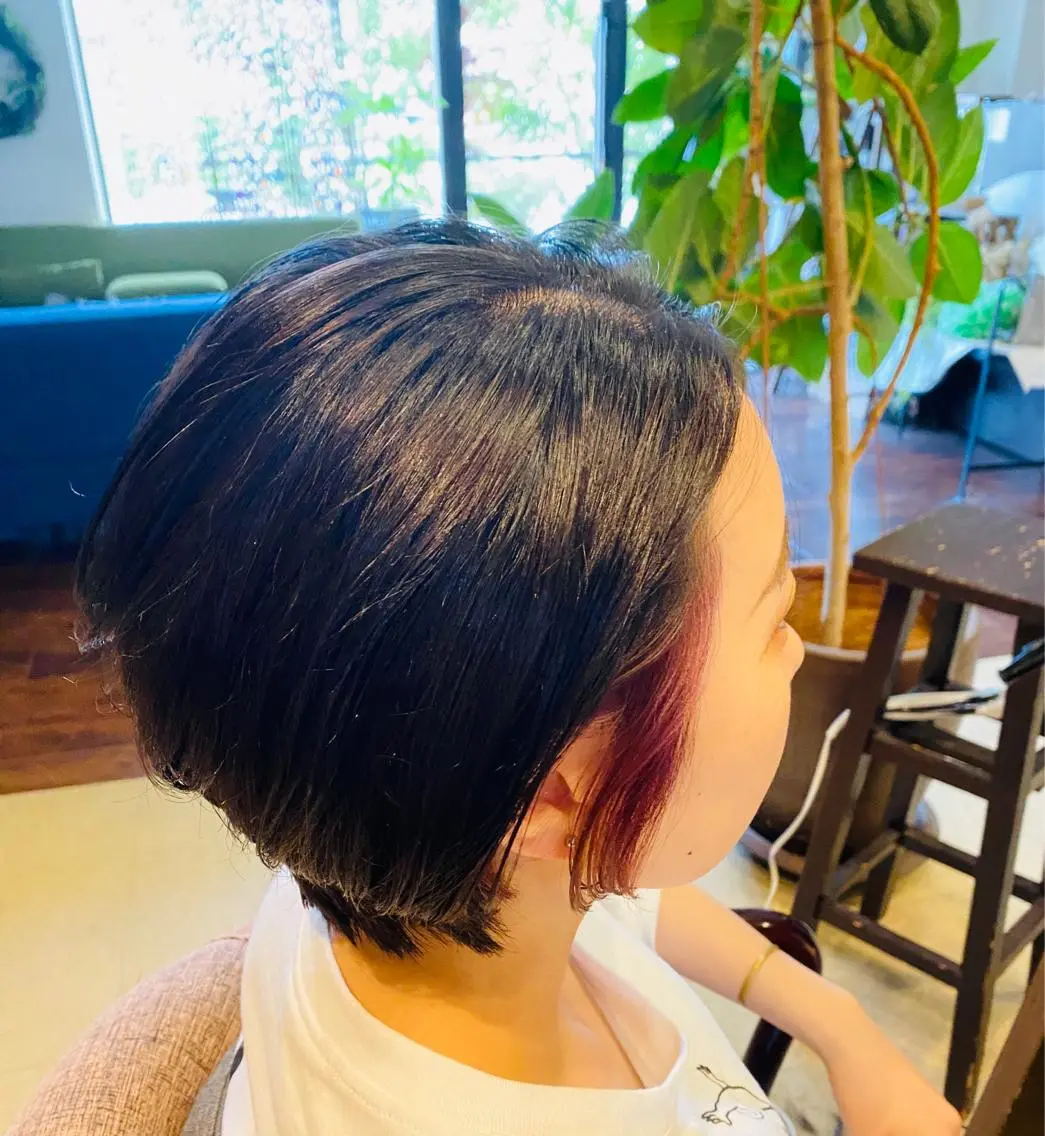 ショート カラー イヤリングカラー インナーカラー biss flare /seyoのヘアスタイル