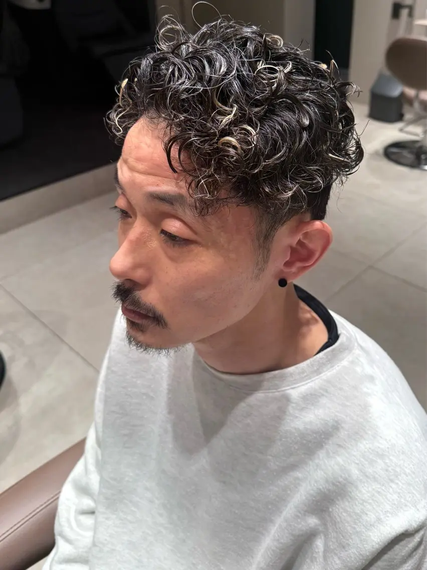 パーマ SOLAS 緑地公園店のヘアスタイル