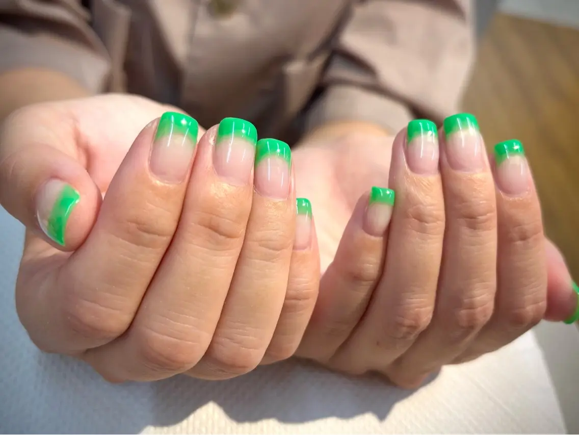 ネイル クリアネイル フレンチネイル Tomoyo Nailのネイルデザイン