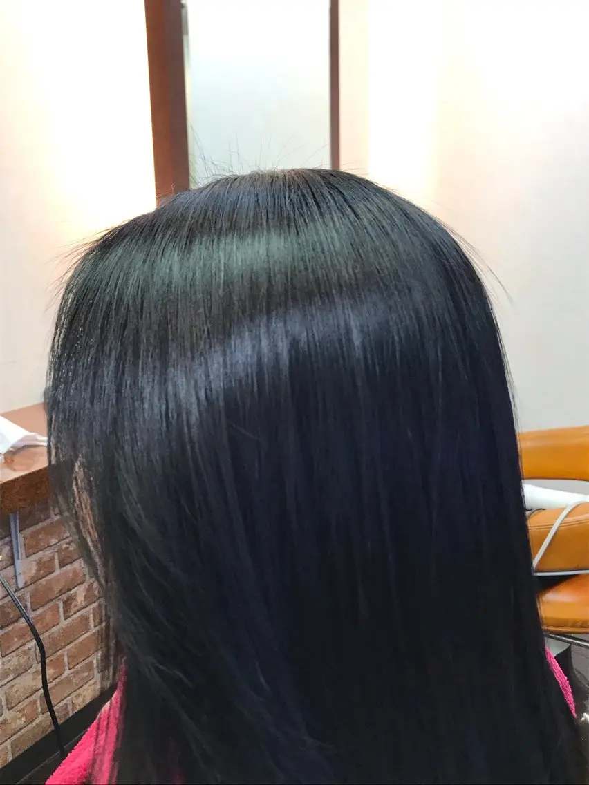 セミロング パーマ 桧山 真のヘアスタイル